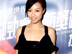 杨千嬅成幸福的糊涂新娘 邓丽欣坦言已不惧偷拍