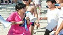 刘惜君一呼百应演唱《退出》